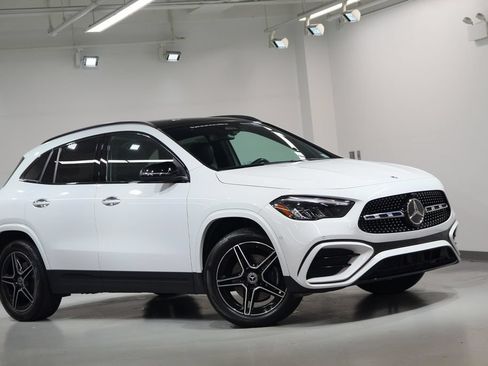 Certified 2024 Mercedes-Benz GLA 250 4MATIC image 8