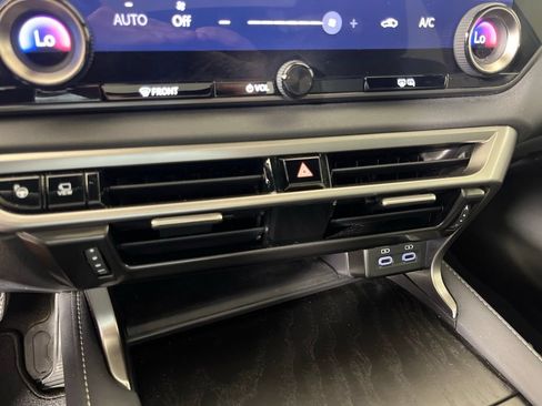 Used 2024 Lexus RX 350 AWD w/ Convenience Package image 29