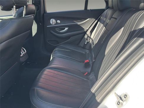 Used 2022 Mercedes-Benz E 350 Sedan image 26