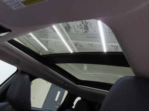 New 2025 Mitsubishi Outlander SE image 20