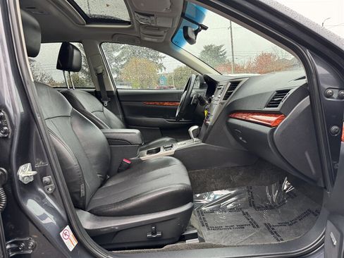 Used 2012 Subaru Outback 2.5i Limited w/ Moonroof Pkg AWD/4WD image 26