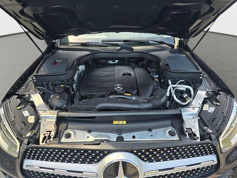 Used 2020 Mercedes-Benz GLC 300 4MATIC Coupe image 35
