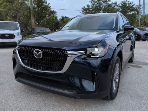 Used 2025 MAZDA CX-90 Plug-In Hybrid w/ Preferred AWD/4WD image 9