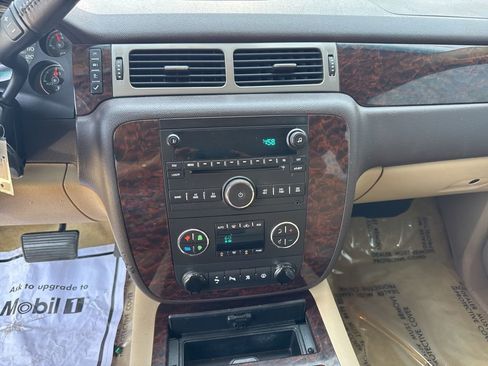 Used 2008 GMC Yukon XL Denali image 22