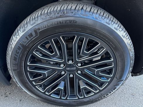 Used 2022 GMC Sierra 1500 Denali Ultimate image 13