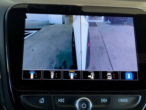 Used 2024 Chevrolet Equinox Premier AWD/4WD image 49