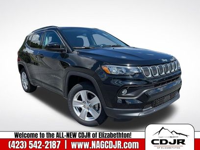New 2022 Jeep Compass Latitude w/ Convenience Group