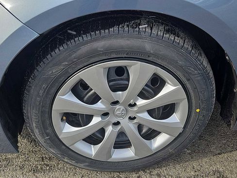 Used 2023 Toyota Corolla LE image 7