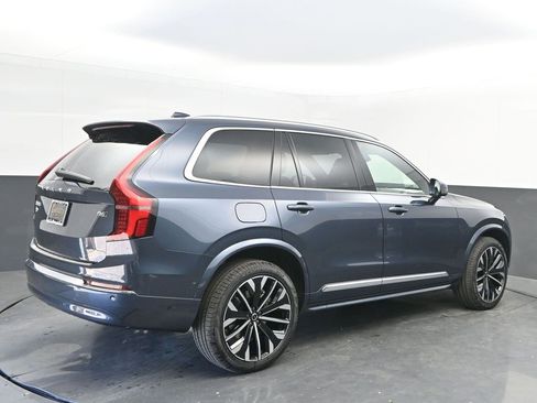 New 2026 Volvo XC90 B6 Plus w/ Protection Package Premier image 7