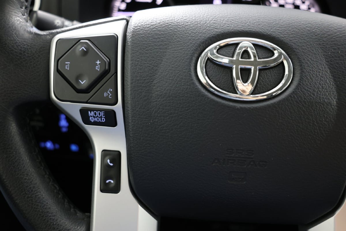 Used 2020 Toyota Tundra Limited AWD/4WD image 28