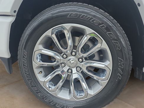 Used 2022 RAM 1500 Laramie w/ Sport Appearance Package AWD/4WD image 27