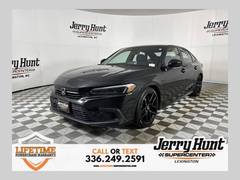 Used 2024 Honda Civic Sport image 1