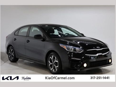 Used 2019 Kia Forte LXS FWD image 1