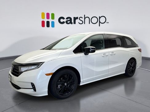 Used 2023 Honda Odyssey Sport image 1