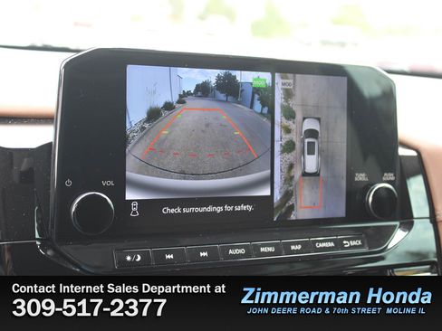 Used 2022 Nissan Pathfinder Platinum w/ Cargo Package AWD/4WD image 23