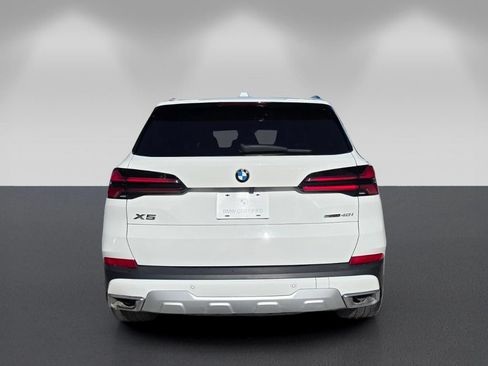 Certified 2024 BMW X5 sDrive40i w/ Premium Package RWD image 5