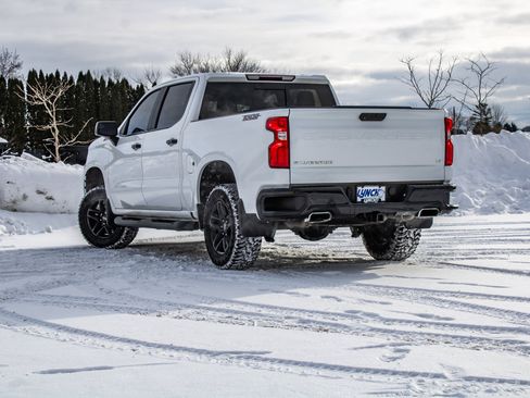 Used 2019 Chevrolet Silverado 1500 LT Trail Boss image 13