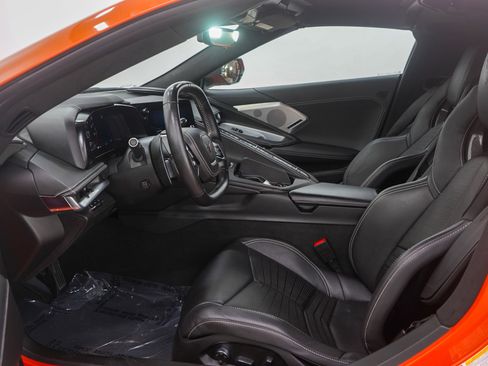 Used 2021 Chevrolet Corvette Stingray Premium Cpe w/ Z51 Performance Package image 23