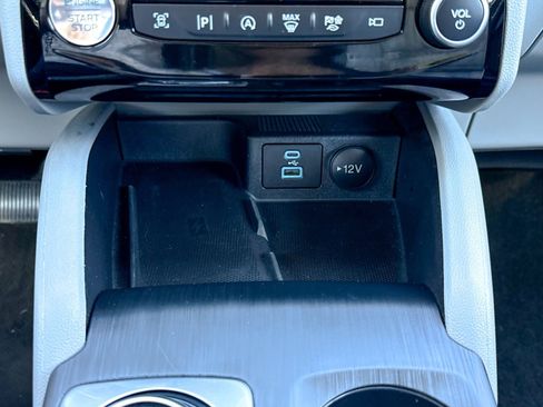Certified 2023 Ford Escape Platinum image 28