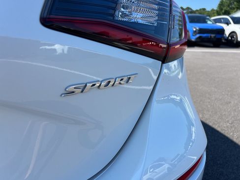 Used 2022 Honda Civic Sport image 5