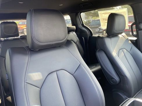 New 2026 Chrysler Voyager LX image 30