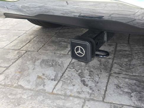 Used 2019 Mercedes-Benz GLC 300 image 6