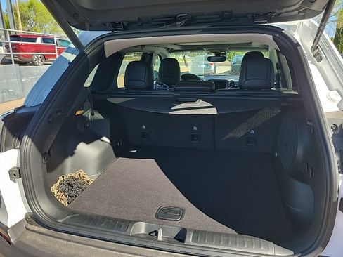 Used 2020 Jeep Cherokee Trailhawk image 14