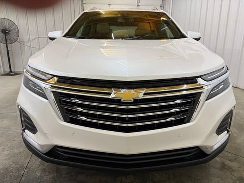 Used 2023 Chevrolet Equinox Premier FWD image 3