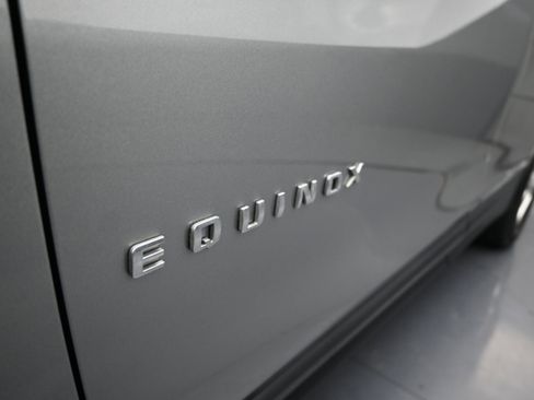 Used 2023 Chevrolet Equinox LT FWD image 34