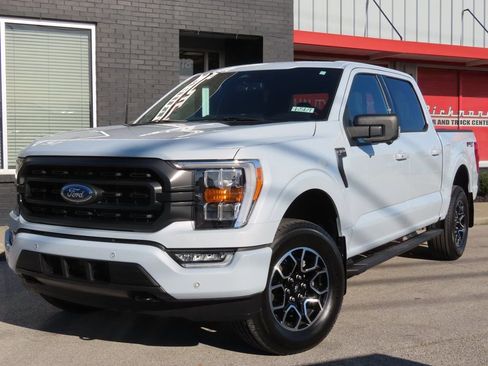 Used 2022 Ford F150 XLT w/ Equipment Group 302A High image 9