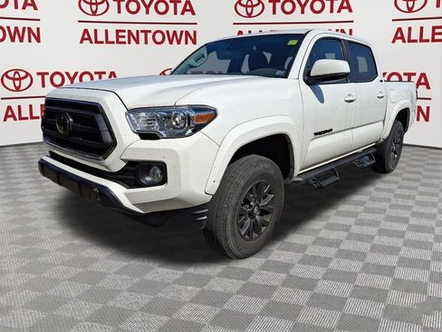 Used 2023 Toyota Tacoma SR5 w/ Black Out Package (TMS) AWD/4WD image 3