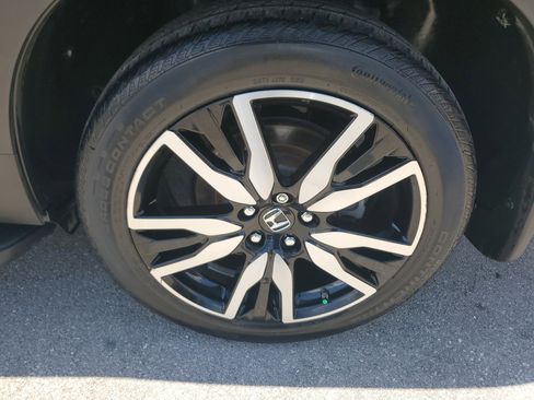 Used 2022 Honda Pilot Touring image 32