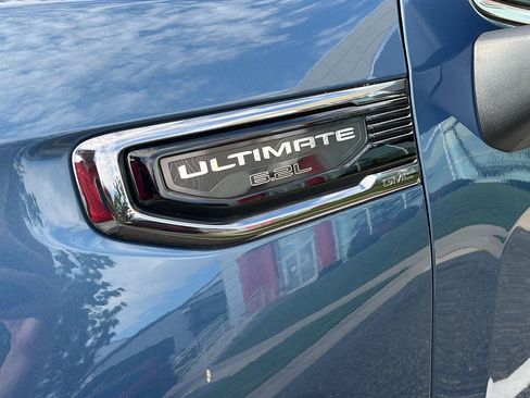 Used 2024 GMC Sierra 1500 Denali Ultimate AWD/4WD image 9
