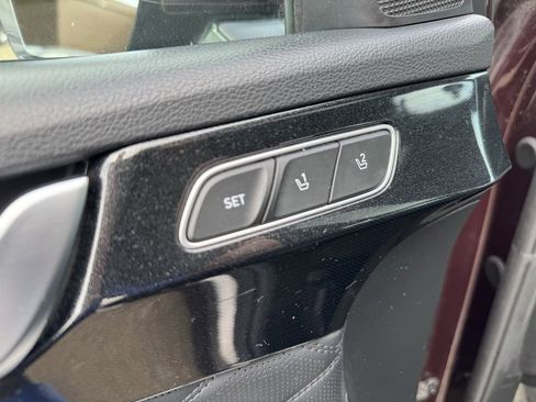 Used 2021 Hyundai Palisade Calligraphy image 13