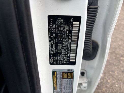 Used 2025 Hyundai Kona SEL image 29