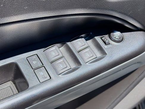 Used 2022 Chevrolet Colorado ZR2 AWD/4WD image 21