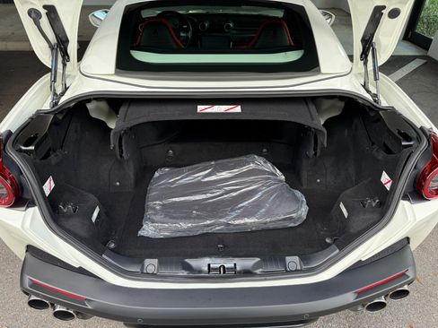 Used 2020 Ferrari Portofino image 45