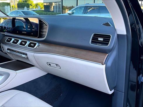 Used 2020 Mercedes-Benz GLE 450 4MATIC image 33