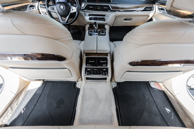 Used 2017 BMW 740i RWD image 43