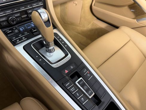 Used 2014 Porsche 911 Carrera 4S image 25