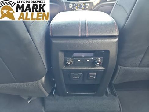 Used 2023 Chevrolet Traverse RS AWD/4WD image 21