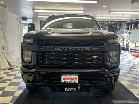 Used 2021 Chevrolet Silverado 2500 Custom w/ Custom Value Package AWD/4WD image 18
