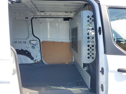 Used 2020 Ford Transit Connect XL image 8