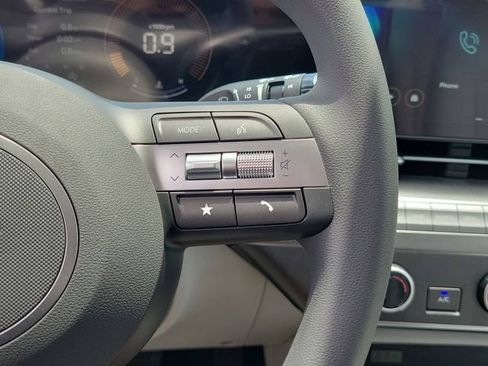 New 2026 Hyundai Kona SE FWD image 8