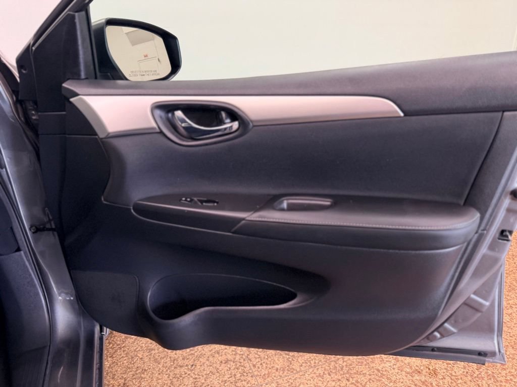 Used 2019 Nissan Sentra S w/ Appearance Package FWD image 17