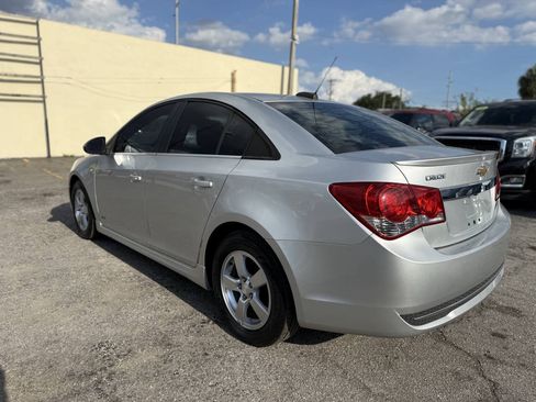 Used 2016 Chevrolet Cruze LT w/ RS Package FWD image 3