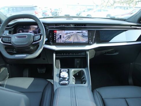 Used 2024 Jeep Wagoneer Launch Edition image 17