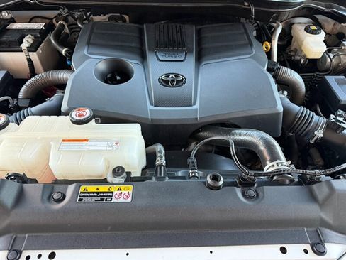 Used 2022 Toyota Tundra SR5 image 5