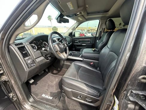 Used 2018 RAM 2500 Laramie w/ Sport Appearance Group AWD/4WD image 12