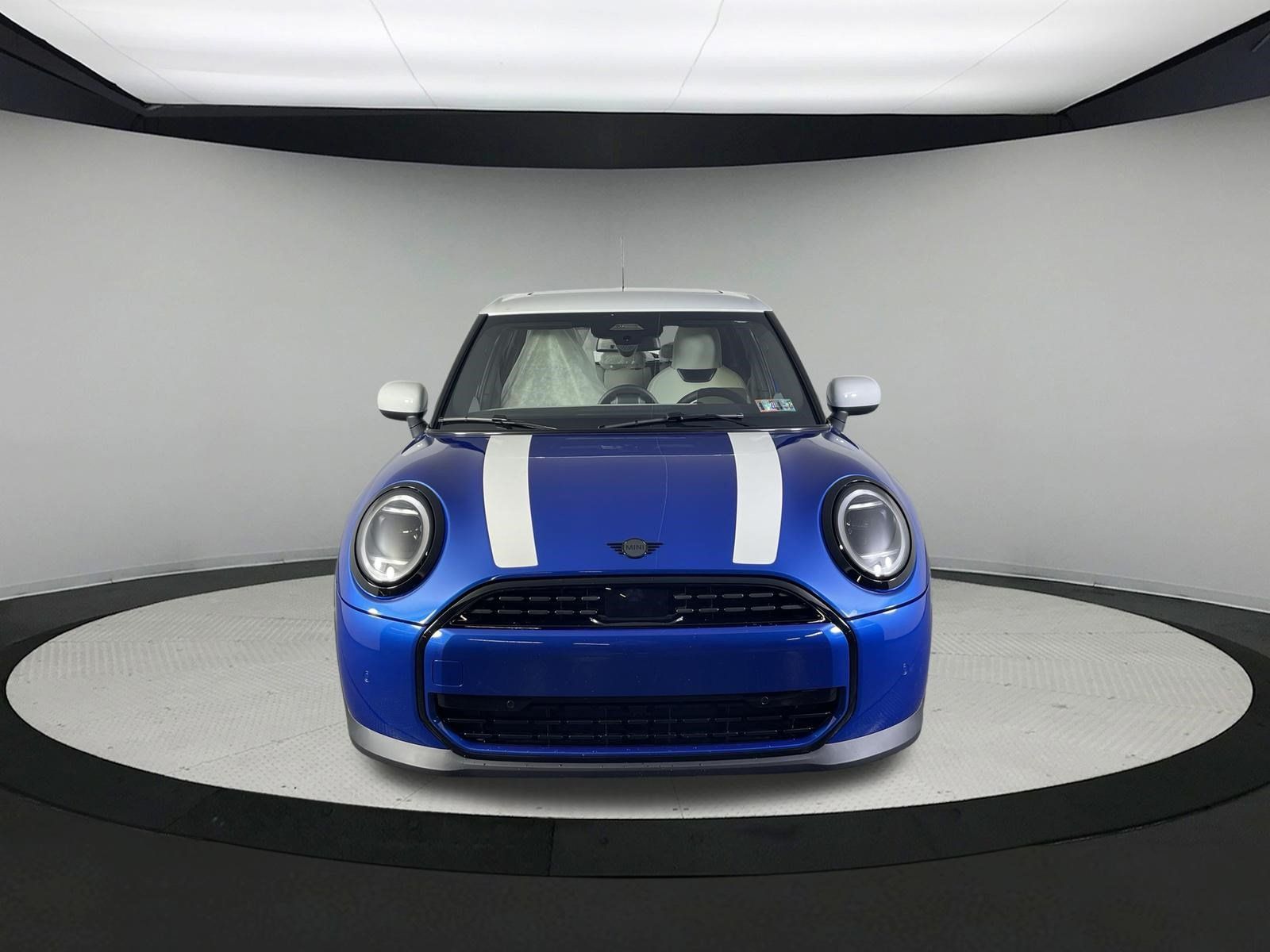 New 2027 MINI Cooper 4-Door Hardtop FWD image 2
